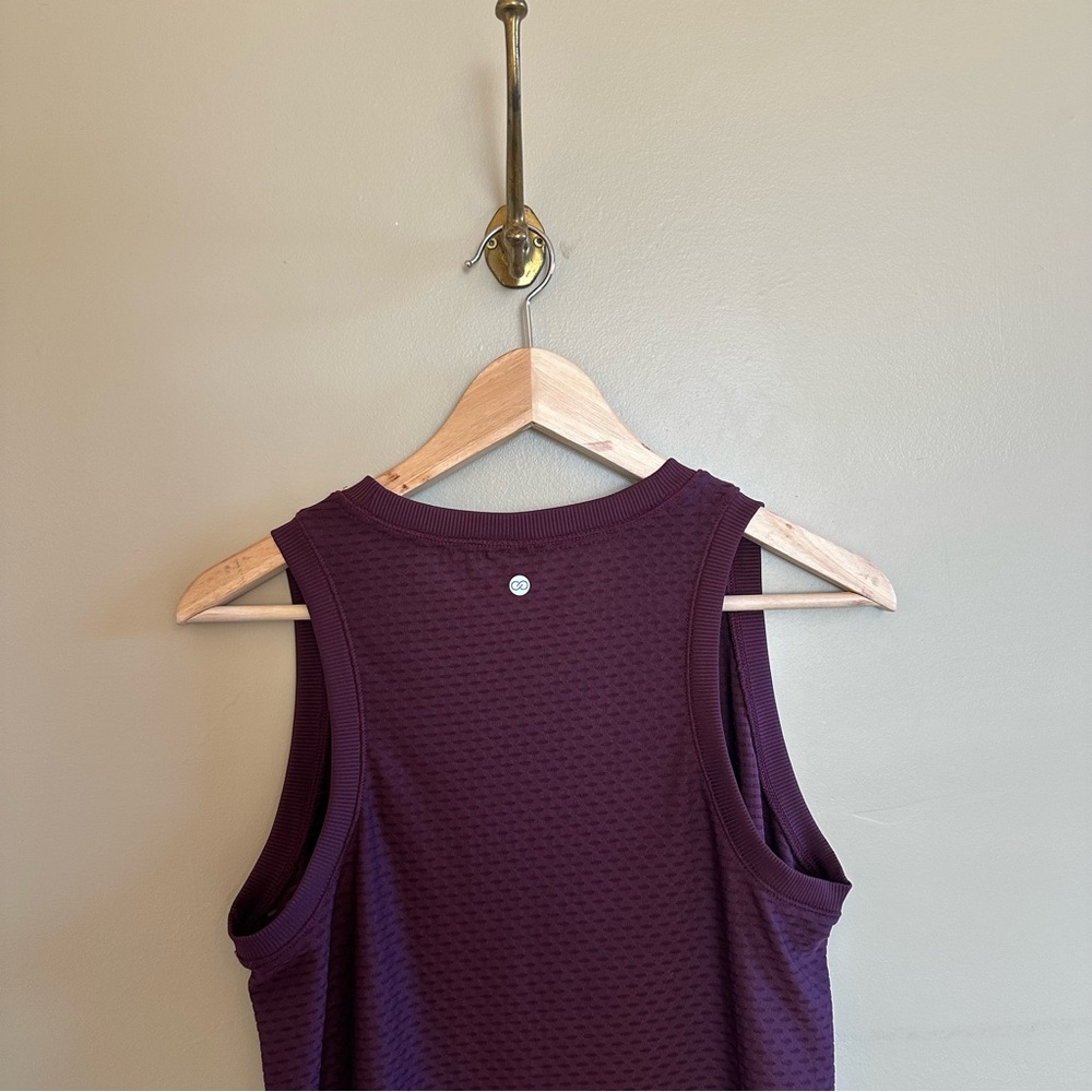 Set of Calla Moisture Wicking Tank Tops in Plum and Teal- M - Picture 4 of 11